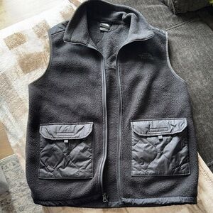 The North Face Men's Charcoal Fleece Vest
